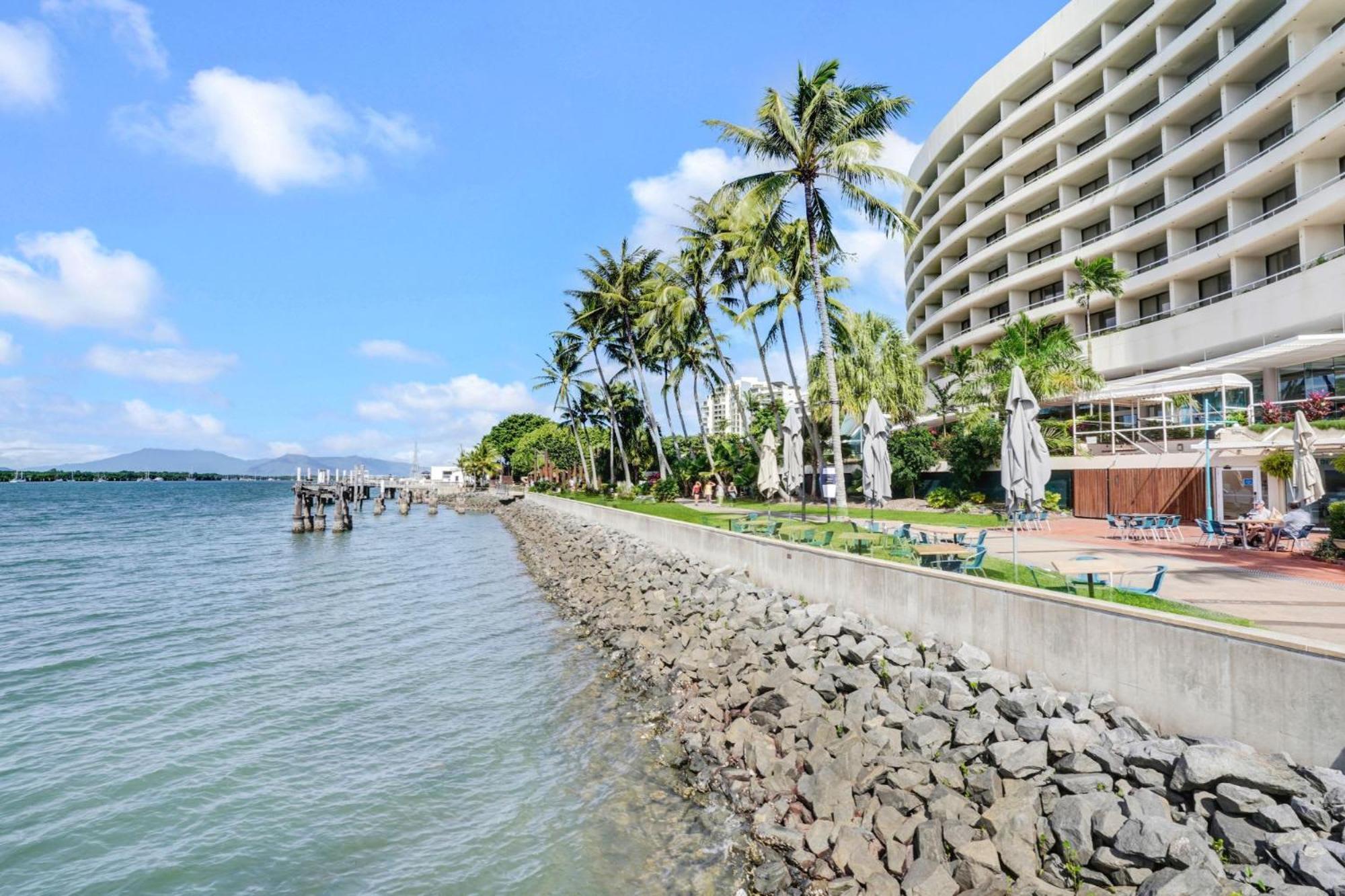 Hotel 602 Harbour Lights With Ocean Views Cairns Zimmer foto
